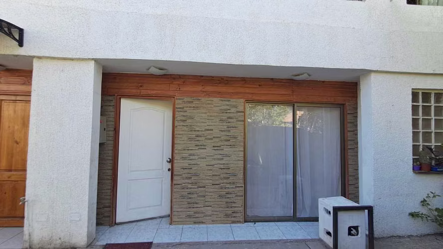 Casa en sector residencial y consolidado (171542)