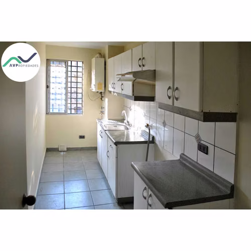 VENTA DEPTO DE 2D EN METRO LA CISTERNA (171523)