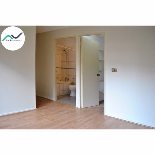 VENTA DEPTO DE 2D EN METRO LA CISTERNA (171523)