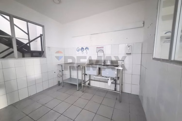 Arriendo para rubro de alimentacion - Imagen 7
