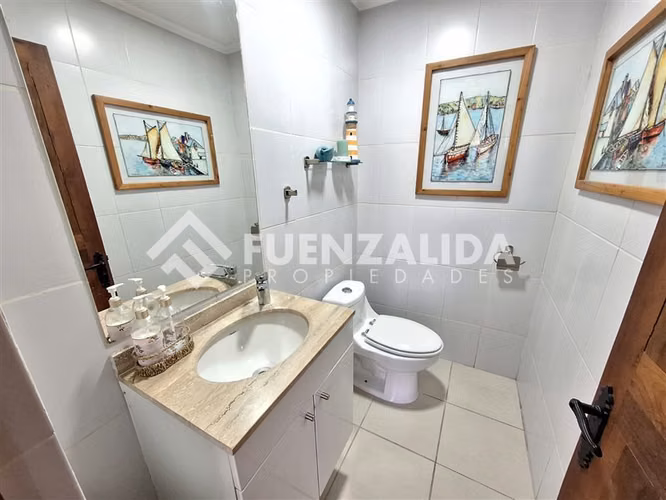 Casa en venta de 4 dorm. en Talagante