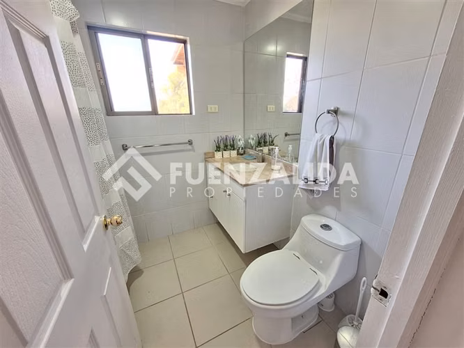 Casa en venta de 4 dorm. en Talagante