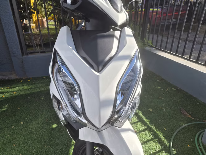 Moto Honda Elite Fi 2023 (4400 kms)