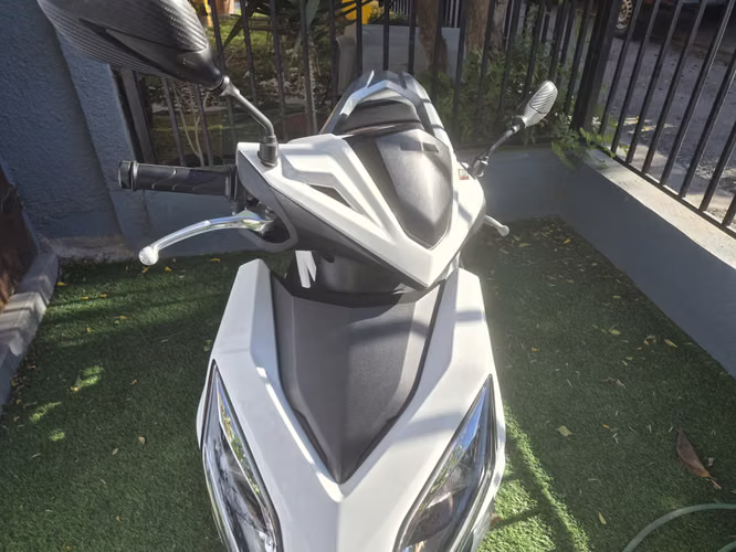 Moto Honda Elite Fi 2023 (4400 kms)