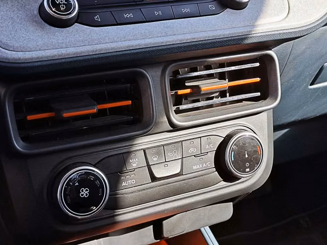 FORD MAVERICK 2025