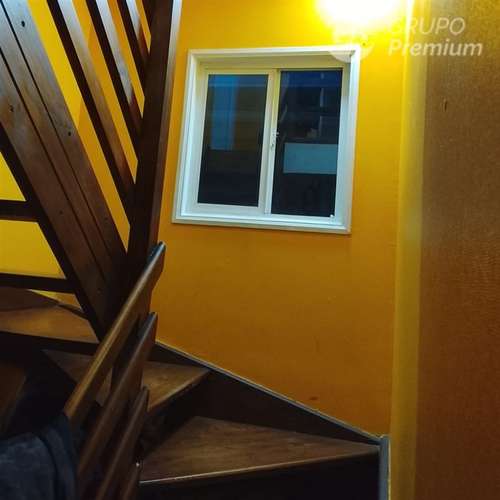 Casa en venta de 3 dorm. 2 baños en Coronel - Imagen 3