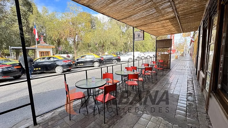 Casa CASA COMERCIAL FRENTE A PLAZA DE VICUÑA