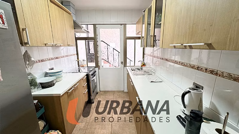 Casa EXCLUSIVA PROPIEDAD CON VISTA PANORÁMICA PONIENTE.