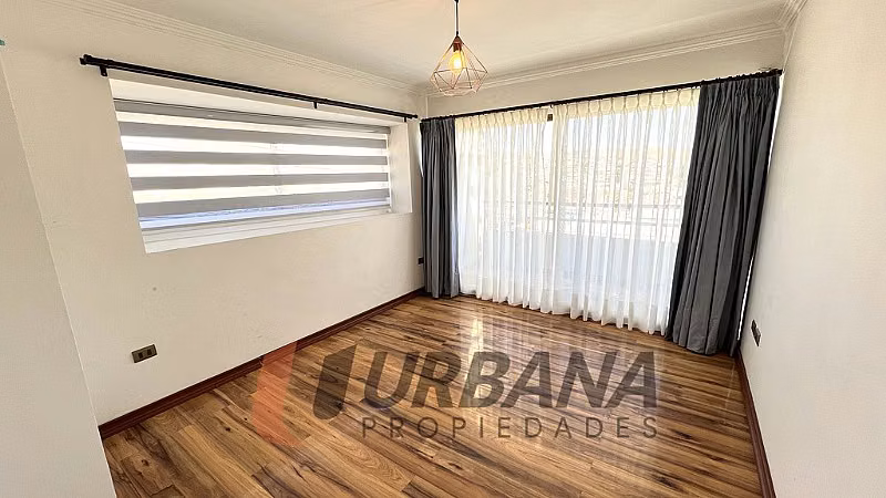 Casa OPORTUNIDAD ! EXCLUSIVA CASA EN LA CIUDAD DE ANDACOLLO