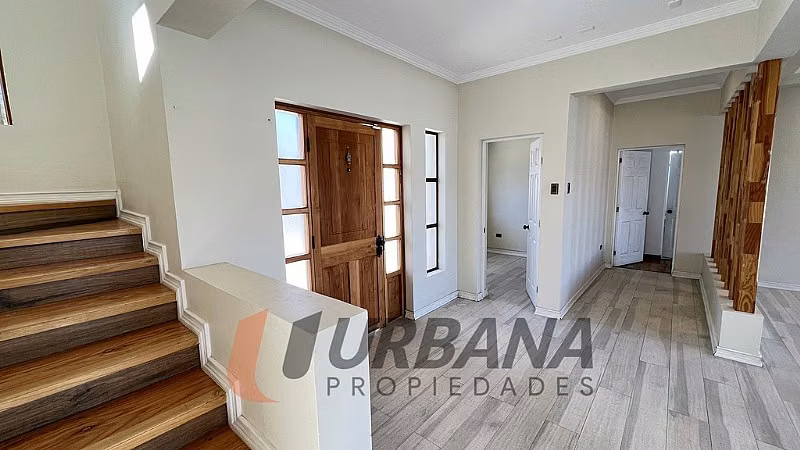 Casa OPORTUNIDAD ! EXCLUSIVA CASA EN LA CIUDAD DE ANDACOLLO