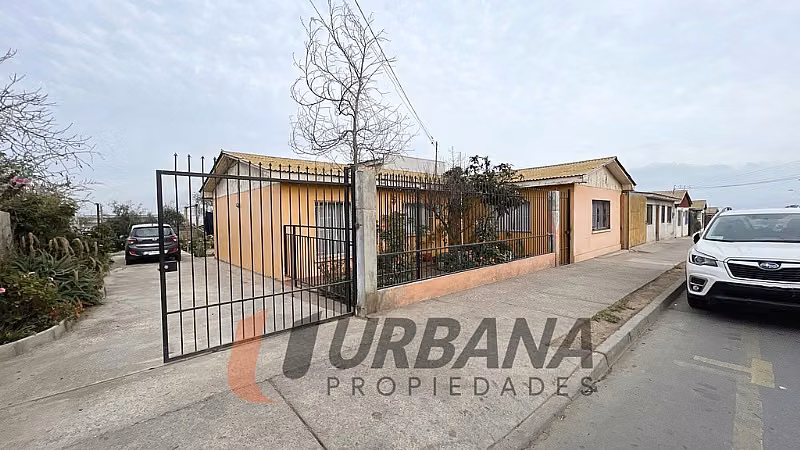 Casa CASA CON AMPLIO TERRENO EN AV. ARGENTINA LAS COMPAÑIAS