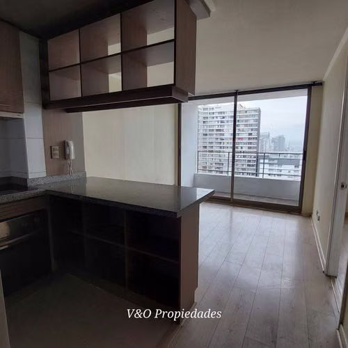 Se vende depto a pasos del metro Ecuador (171574)