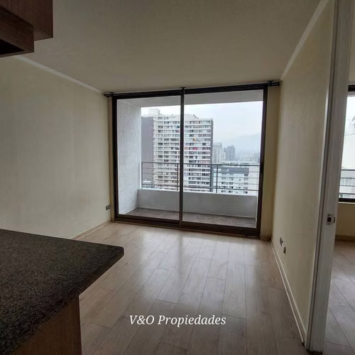 Se vende depto a pasos del metro Ecuador (171574)