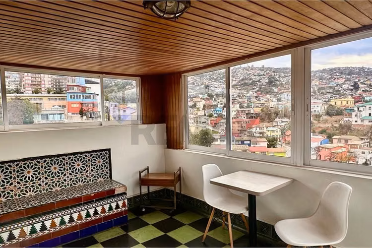 Hotel boutique y spa con vista a la bahía
