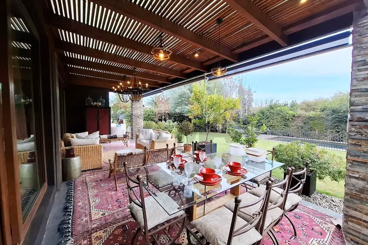 Casa mediterránea en condominio los bosques