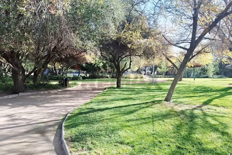 Casa mediterránea en condominio los bosques