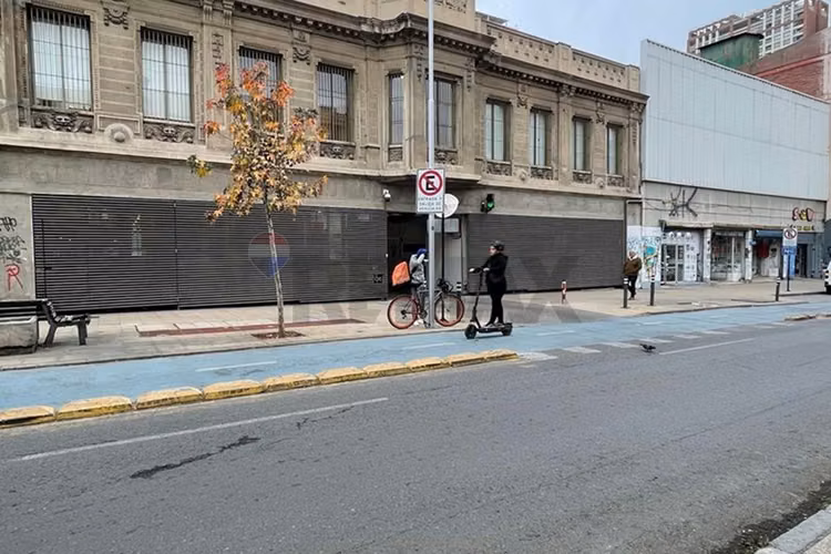 Local comercial 436m², calle rosas santiago centro