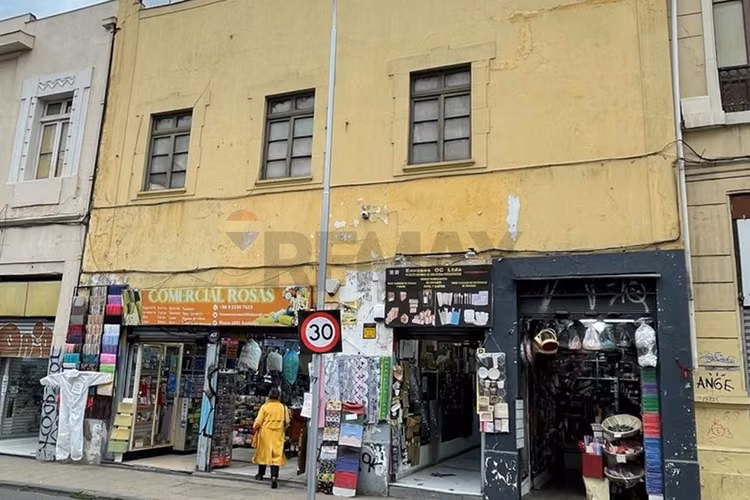 Local comercial 436m², calle rosas santiago centro