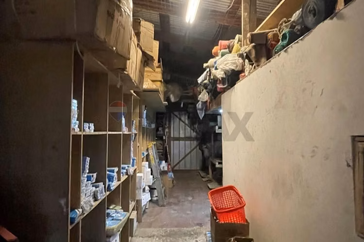 Local comercial 436m², calle rosas santiago centro
