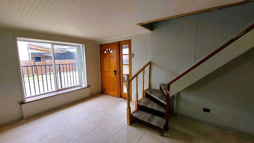 Casa Grande en Venta en Pto Aysen 7Do 2Ba 3Es (171694)