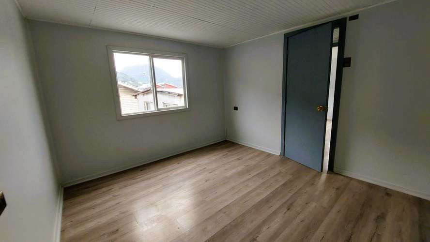 Casa Grande en Venta en Pto Aysen 7Do 2Ba 3Es (171694)