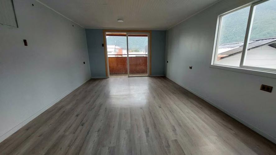 Casa Grande en Venta en Pto Aysen 7Do 2Ba 3Es (171694)