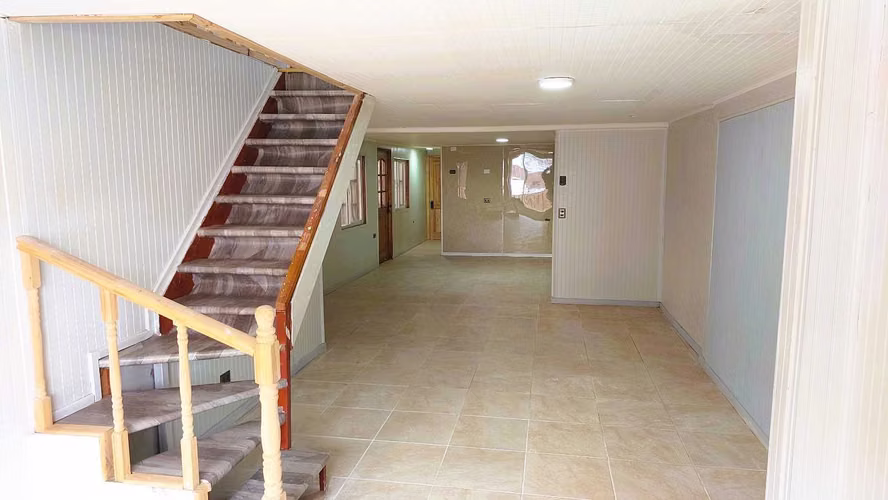 Casa Grande en Venta en Pto Aysen 7Do 2Ba 3Es (171694)