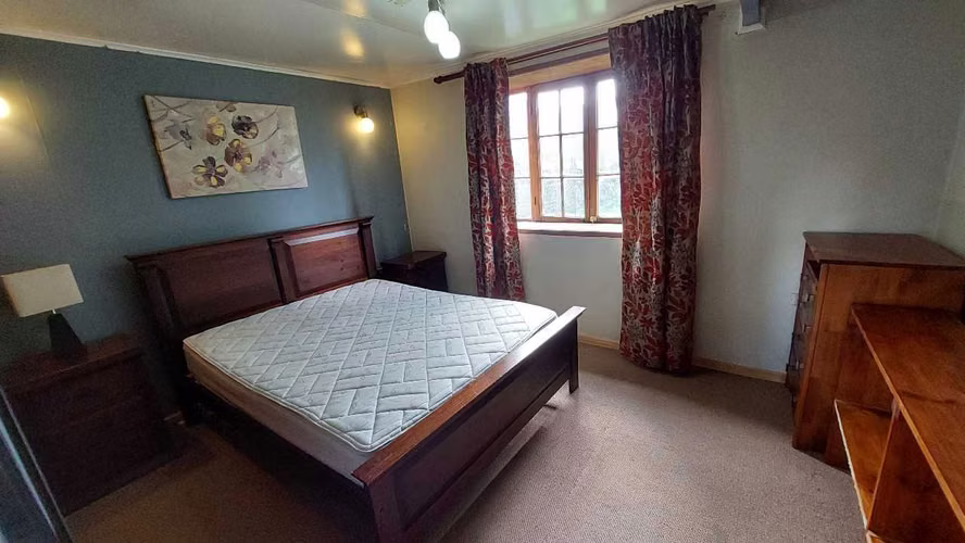 Casa 3 Dorm. con Gran Patio y Buena Ubicacion (171673)