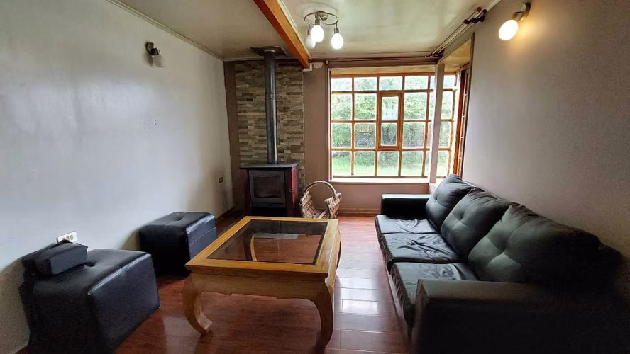 Casa 3 Dorm. con Gran Patio y Buena Ubicacion (171673)