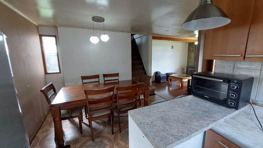 Casa 3 Dorm. con Gran Patio y Buena Ubicacion (171673)