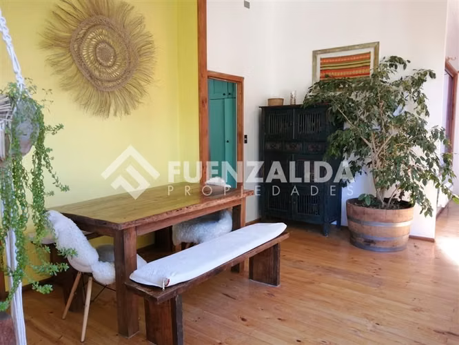 Casa y cabaña independiente en Condominio Parque Doña Inés