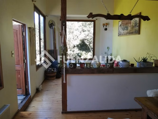 Casa y cabaña independiente en Condominio Parque Doña Inés