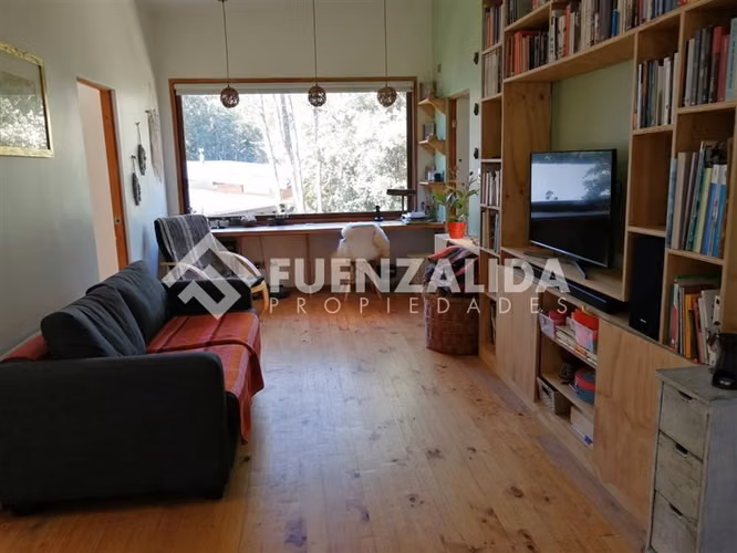 Casa y cabaña independiente en Condominio Parque Doña Inés