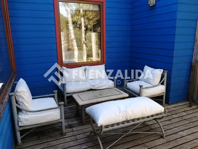 Casa y cabaña independiente en Condominio Parque Doña Inés
