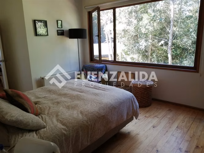 Casa y cabaña independiente en Condominio Parque Doña Inés