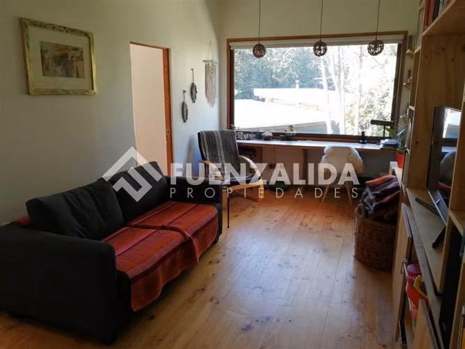 Casa y cabaña independiente en Condominio Parque Doña Inés