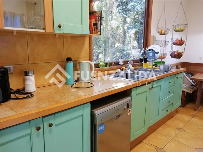 Casa y cabaña independiente en Condominio Parque Doña Inés
