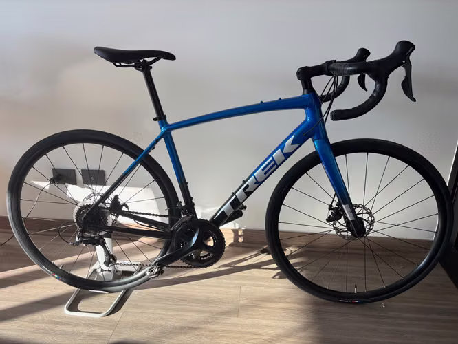Trek Domane AL 3 Disc 2022 (Talla 54)