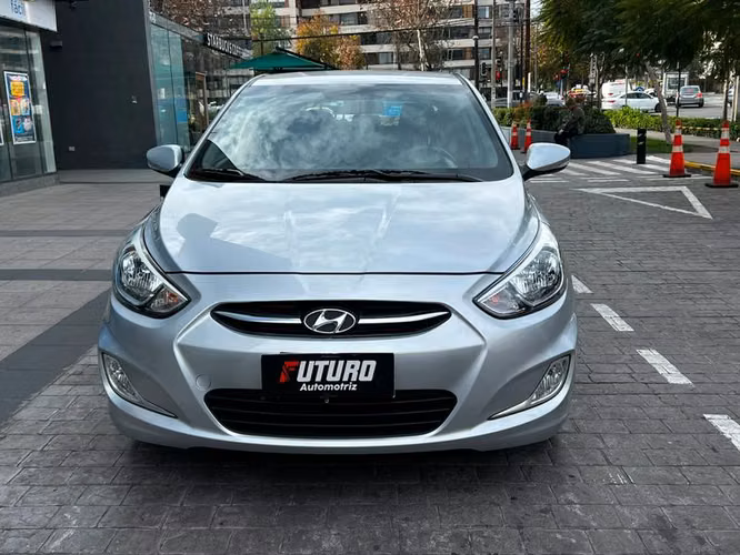 HYUNDAI ACCENT RB 1.4 GL AC 6MT - 2017 | 3776 - Imagen 2