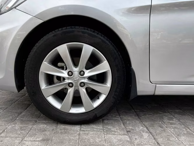 HYUNDAI ACCENT RB 1.4 GL AC 6MT - 2017 | 3776 - Imagen 7