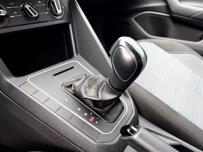 VOLKSWAGEN NIVUS TSI AT COMFORTLINE - 2023 | 375
