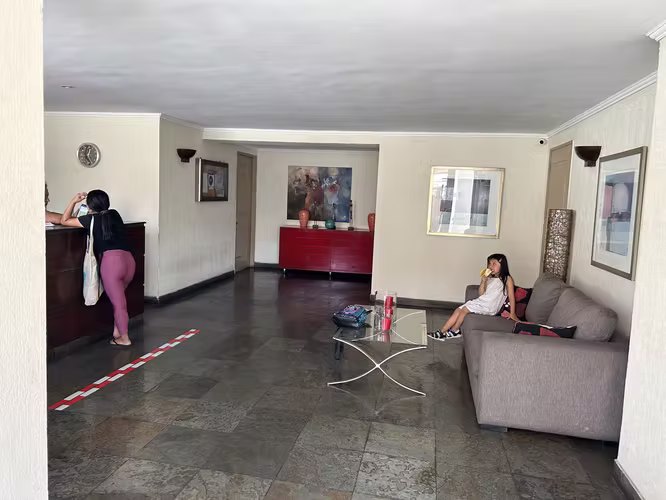 departamento 3  dormitorios 2 baños. costanera. - Imagen 2