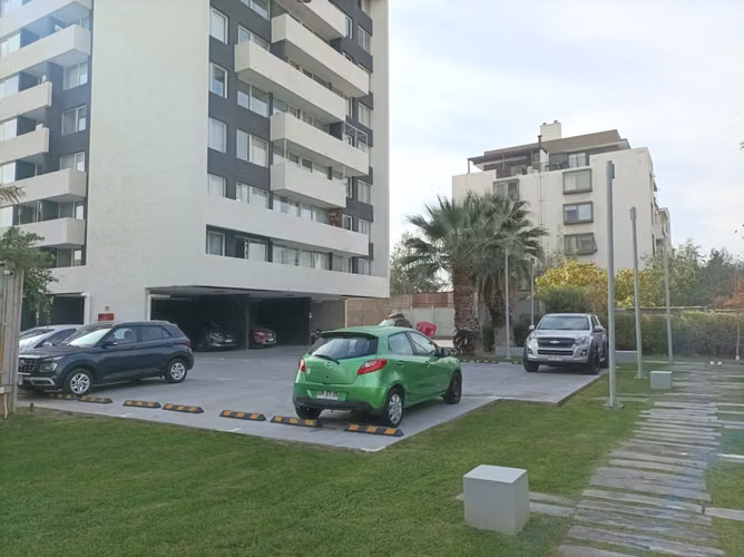 Carmen Mena. Gran Avenida Metro Departamental (171831) - Imagen 24