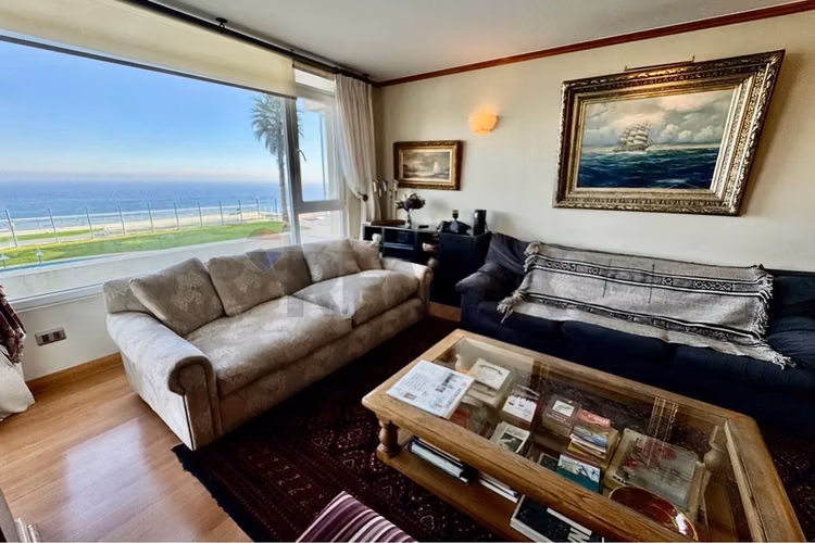 Palmas de reñaca con imponente vista al mar