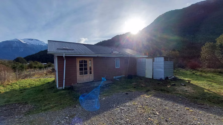 Parcela 1ha Con 3 Cabañas Frente a Rio Pangal (171790)