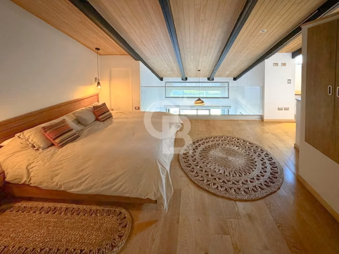 Venta precioso departamento duplex amoblado - Imagen 12