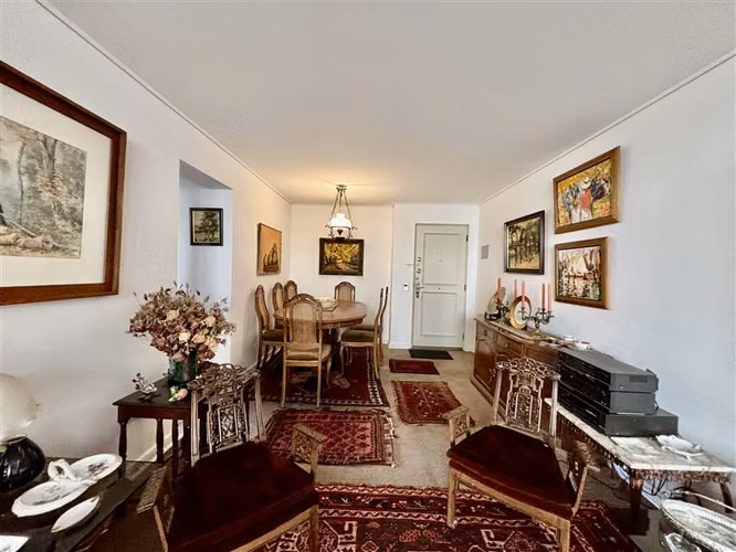 Departamento en venta de 2 dorm. en Las Condes