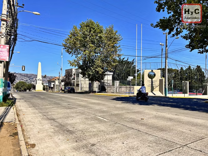 Inversión Cerro Placeres: 2 Roles Independientes Pasos Plaza Conquista
