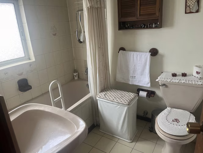 Casa 4 dorm., 3 baños, patio, Condominio. Cerca de centro de Concepción