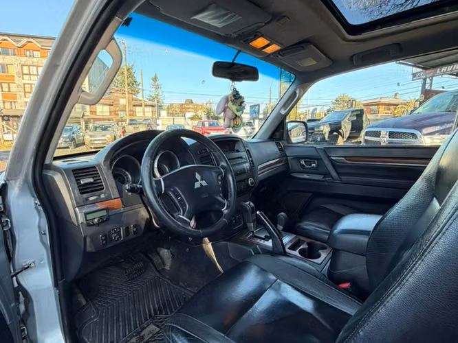 MITSUBISHI Montero 3.2 CR DIESEL 4X4 AT 3P 2011
